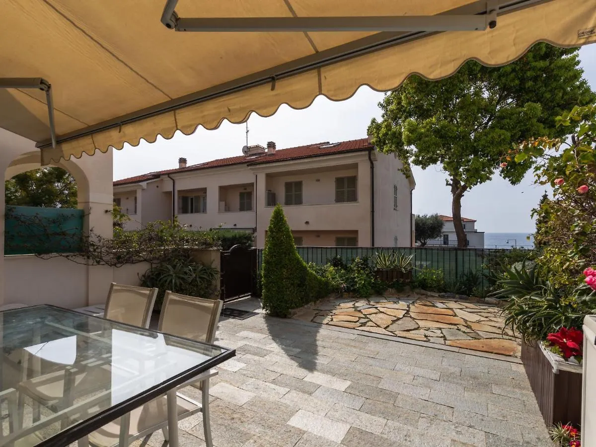 Apartment Cristina By Interhome Riva Ligure 0*,
